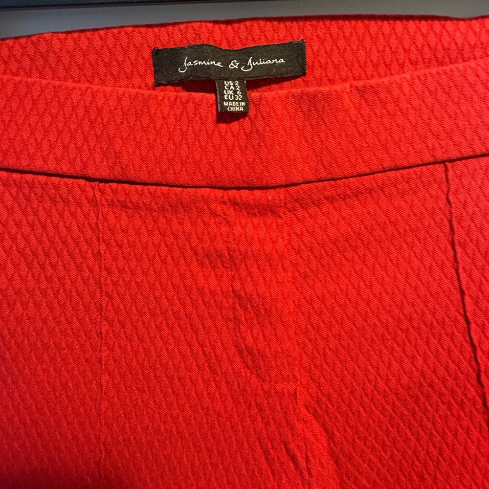 Jasmine & Juliana Red Textured Slacks Size 2